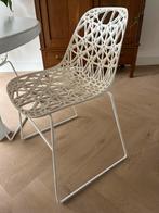 2 eettafel stoelen wit - loods 5 - kunststof, Huis en Inrichting, Ophalen, Kunststof, Wit, Zo goed als nieuw