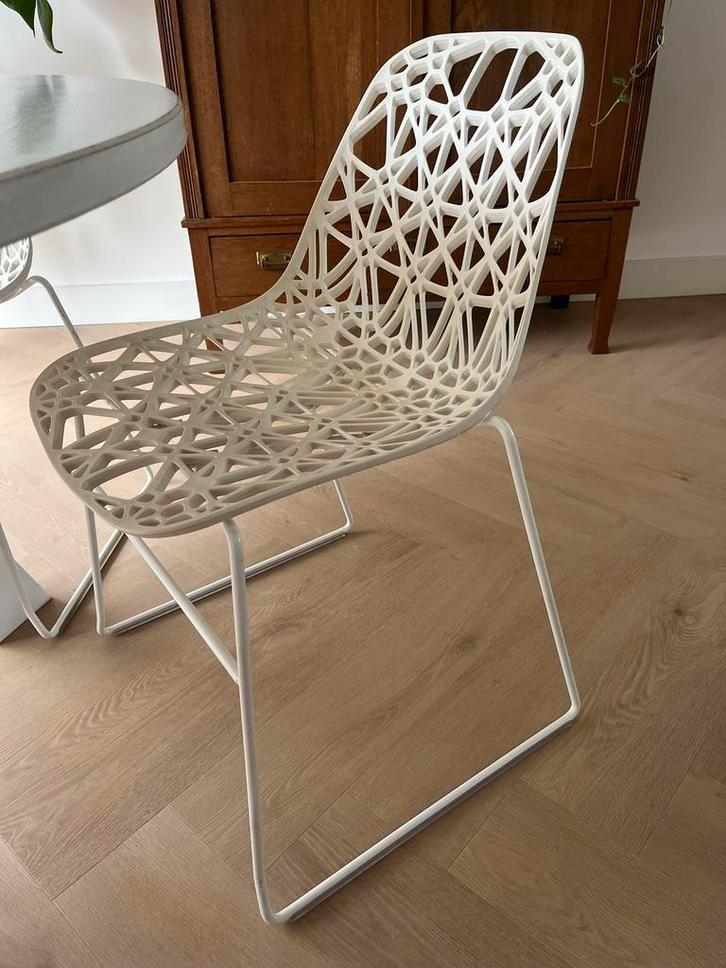 2 eettafel stoelen wit - loods 5 - kunststof, Huis en Inrichting, Stoelen, Zo goed als nieuw, Vier, Kunststof, Wit, Ophalen