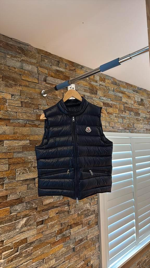 Moncler bodywarmer, Kleding | Heren, Bodywarmers, Zo goed als nieuw, Maat 46 (S) of kleiner, Blauw, Ophalen of Verzenden