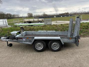 Ifor Williams Machinetransporter koopje !! beschikbaar voor biedingen