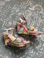 Tropische hakken maat 38, Overige kleuren, Ophalen of Verzenden, Zo goed als nieuw, Schoenen met hoge hakken