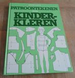 Patroontekenen voor kinderkleren - Winifred Aldrich, Winifred Aldrich, Verzenden, Studie en Technieken, Zo goed als nieuw