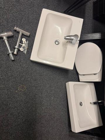 Twee wastafels & WC pot - Sanitair set Sphinx beschikbaar voor biedingen