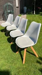 4 witte eetkamer stoelen houten poten Scandinavisch ontwerp, Huis en Inrichting, Gebruikt, Wit, Scandinavisch, Vier