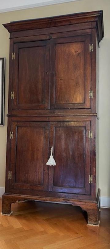 Engelse boeren antieke donkerbruine eikenkast 4 deurs +lade