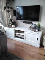 Witte TV-meubel met schuifdeuren, Huis en Inrichting, Ophalen, Kunststof, 150 tot 200 cm, Zo goed als nieuw