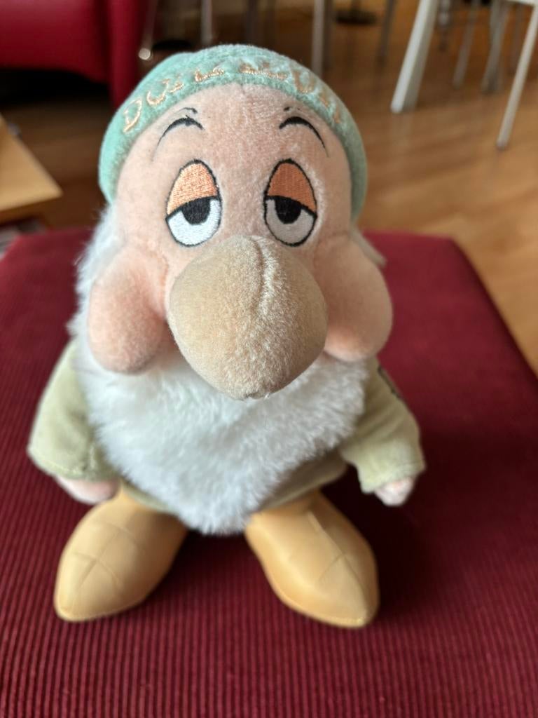 Originele Disney knuffel : Dommel (Sleepie / Dormeur), Ophalen, Sneeuwwitje of Doornroosje, Zo goed als nieuw, Knuffel