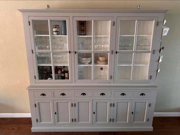 Servieskast brocante buffetkast vitrinekast b240  en h225 beschikbaar voor biedingen