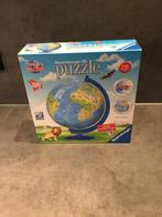 2 3d puzzels wereldbol en LOL schoenen pennenbak, Ophalen, Zo goed als nieuw