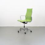1 Vitra Eames Ea119 Groen Hopsak Alu, Huis en Inrichting, Bureaustoelen, Ophalen of Verzenden, Zo goed als nieuw