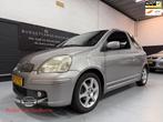 Toyota Yaris 1.5 VVT-i T-Sport Nap/3Drs/APK 10-2026!, Voorwielaandrijving, Gebruikt, Zwart, 4 cilinders