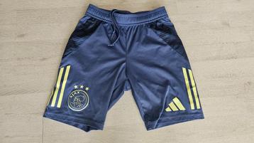 Ajax Training Short! Seizoen 24/25! Mt XS! beschikbaar voor biedingen