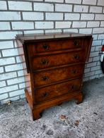 19e eeuws Engelse ladekast/ commode, burr walnoot, drop leaf, Ophalen
