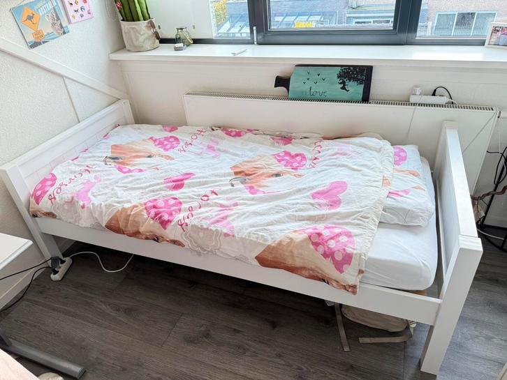 Witte half hoogslaper met los trapje 90x200, Kinderen en Baby's, Kinderkamer | Stapelbedden en Hoogslapers, Gebruikt, Halfhoogslaper