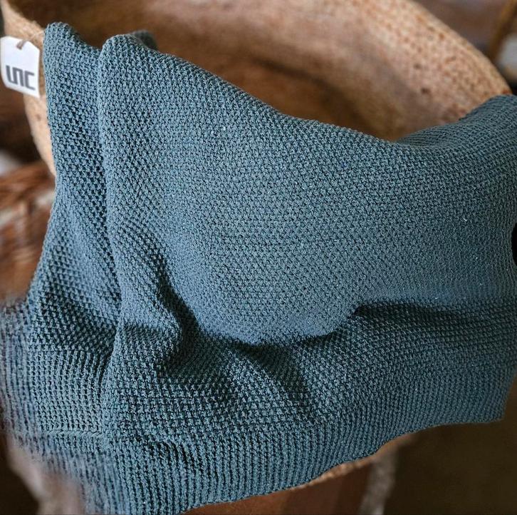 By Mölle plaid gerecycled denim, indigo blauw - ongebruikt, Huis en Inrichting, Woonaccessoires | Plaids en Woondekens, Nieuw
