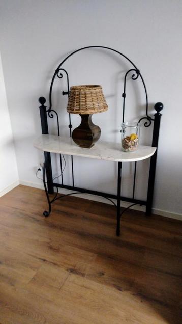 Sidetable zwart metaal met marmer - UNIEK beschikbaar voor biedingen
