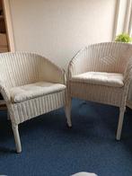 Witte rieten stoeltjes 2 stuks, Ophalen, Gebruikt, Wit, Twee