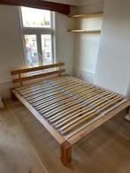 Mooi houten bed met lattenbodems, 180 cm, 210 cm, Bruin, Zo goed als nieuw