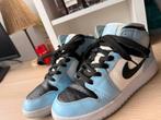 Nike jordans 38, Ophalen of Verzenden, Zo goed als nieuw, Schoenen