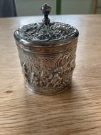 Douwe Egberts verzilverde theebus, Ophalen