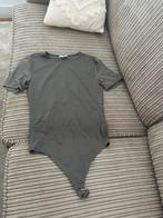 Grijse body maat L merk amisu, Ophalen of Verzenden, Zo goed als nieuw, Maat 38/40 (M)