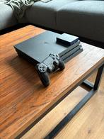 PS4 Pro + Games - gebruikt, Spelcomputers en Games, Spelcomputers | Sony PlayStation 4, Ophalen of Verzenden, Zo goed als nieuw