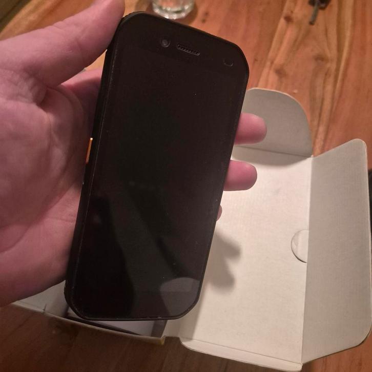 Smartphone: CAT S52 - (NIEUW), Telecommunicatie, Mobiele telefoons | Hoesjes en Frontjes | Apple iPhone, Nieuw, Ophalen of Verzenden