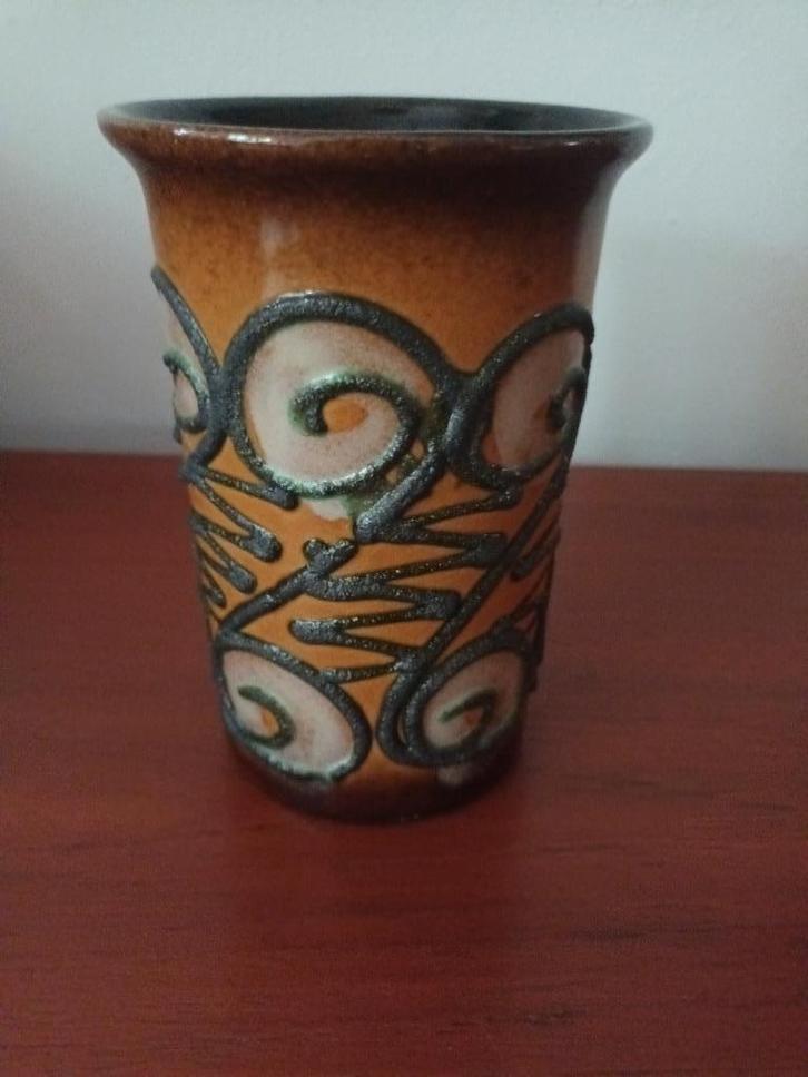 Strelha Vaasje GDR, Antiek en Kunst, Antiek | Keramiek en Aardewerk, Ophalen of Verzenden