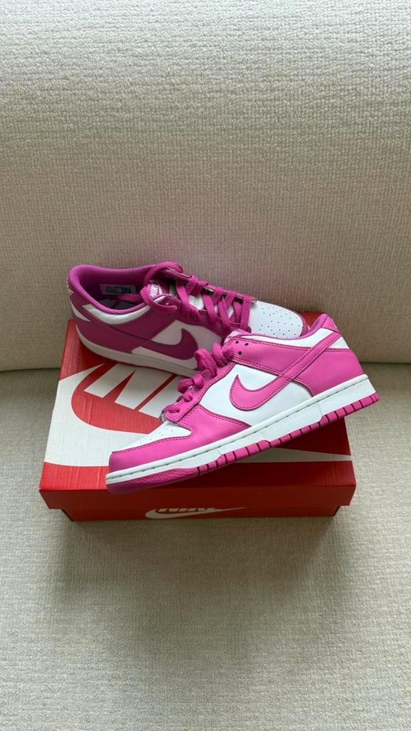 Nike Dunk Low Fuchsia Origineel maat 36/36,5/37,5/38/38,5, Kleding | Dames, Schoenen, Nieuw, Sneakers of Gympen, Roze, Ophalen of Verzenden