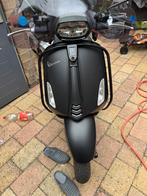 Vespa sprint notte, Ophalen, Zo goed als nieuw