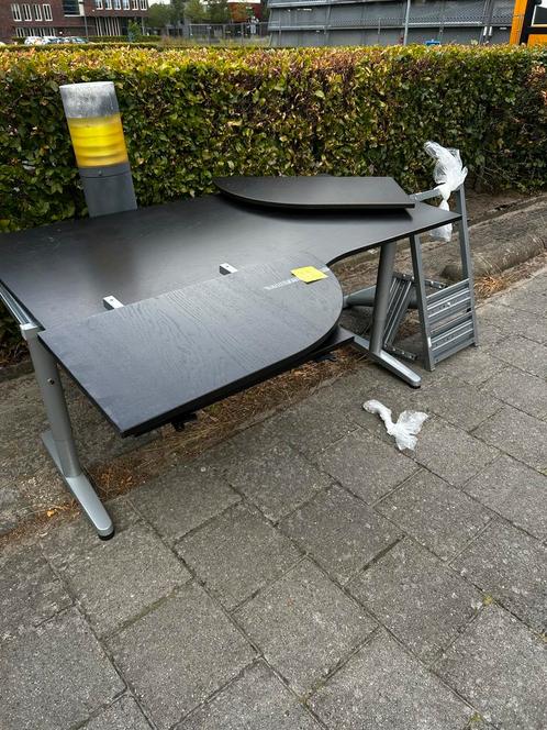 Gebruikte Bureau - Verstelbare Hoogte, Huis en Inrichting, Bureaus, Gebruikt, Bureau, In hoogte verstelbaar, Ophalen