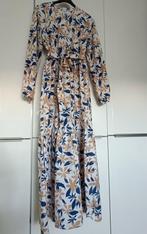 Laagjes maxi jurk met bloemprint, Blauw, Maat 42/44 (L), Ophalen of Verzenden, Onder de knie