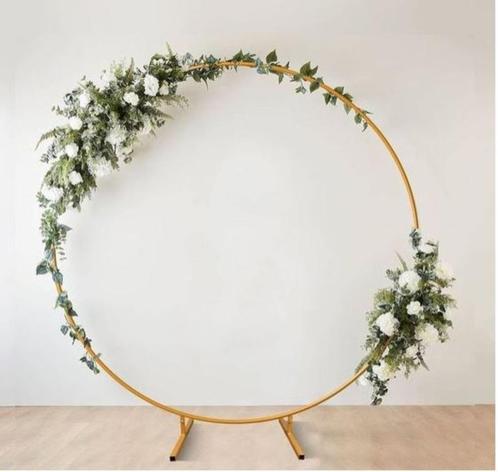 Te huur: luxe gouden backdrop eyecatcher voor jullie bruilof, Hobby en Vrije tijd, Feestartikelen | Verhuur, Nieuw, Geboorte of Huwelijk