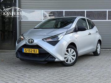 Toyota Aygo 1.0 VVT-i x-fun | BTW | Silver Mica | Nieuwe APK beschikbaar voor biedingen