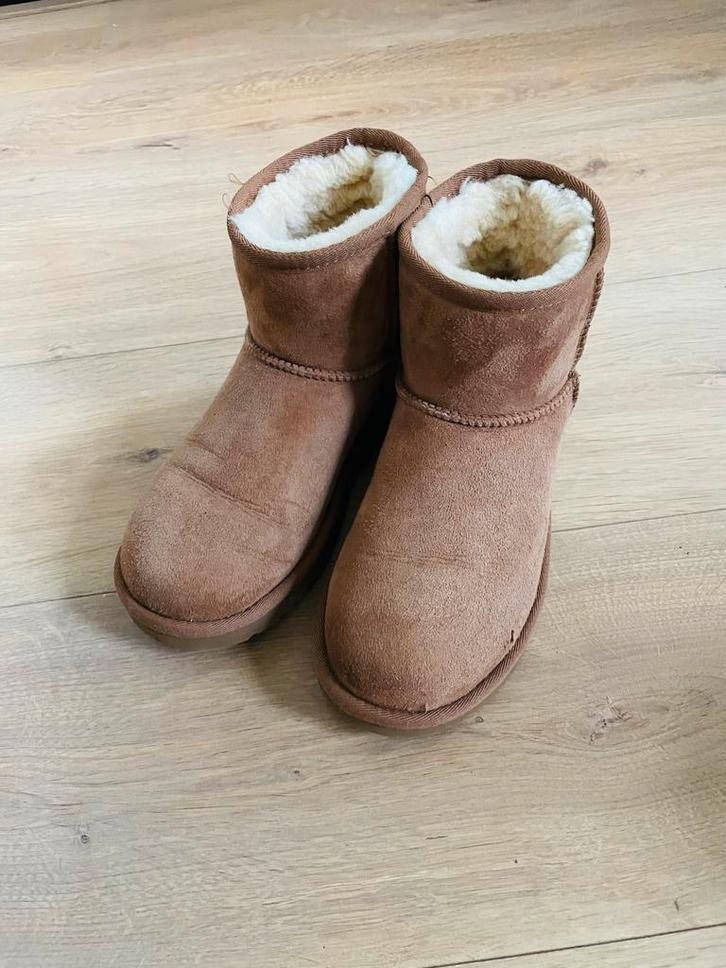 Uggs Chestnut Maat 37 - Comfortabele Winterlaarzen, Kleding | Dames, Schoenen, Gedragen, Lage of Enkellaarzen, Bruin, Ophalen