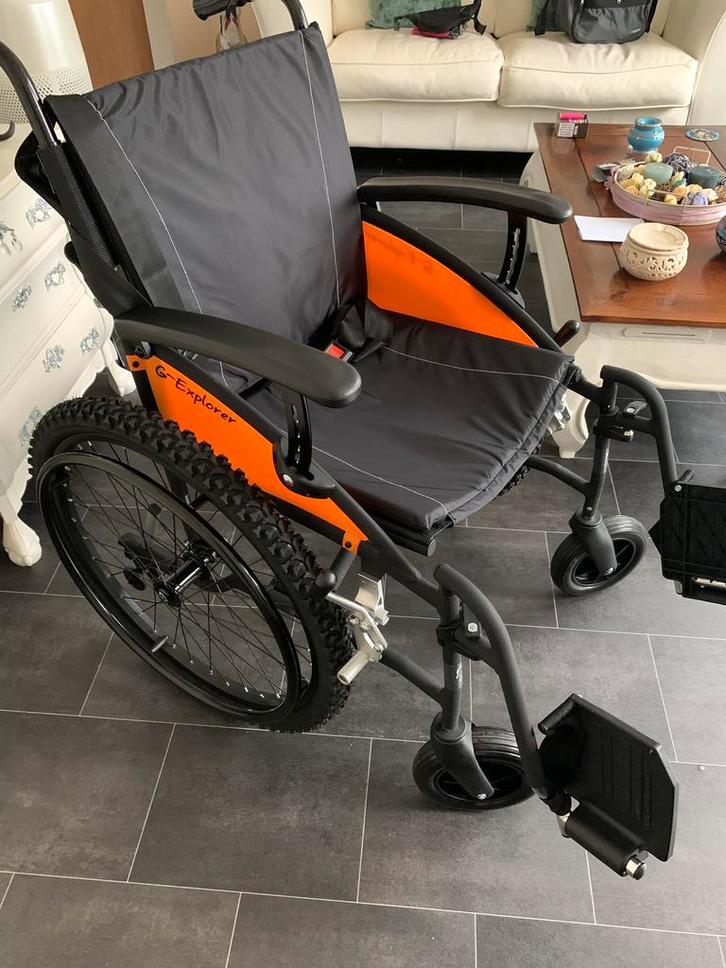 Rolstoel zgan, Diversen, Rolstoelen, Zo goed als nieuw, Duwrolstoel, Ophalen of Verzenden