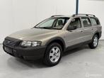 Volvo XC70 Cross Country 2.4 T Comfort Line 1E EIGENAAR / HI, Automaat, Gebruikt, Bruin, 1657 kg