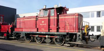 MARKLIN 3194 Duitse dieselloc Br.  260 DB met dak-lakschade  beschikbaar voor biedingen