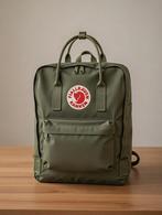 Fjallraven Kanken Rugzak - Olive Green 16 liter, Gebruikt, Kipling, 25 tot 40 cm, Ophalen of Verzenden
