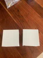 2 witte kubus wandlampen op stroom NIEUW, up en down, Ophalen of Verzenden, Nieuw, Kunststof