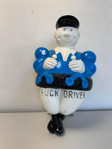 Vintage Truck Driver Beeld XL beschikbaar voor biedingen