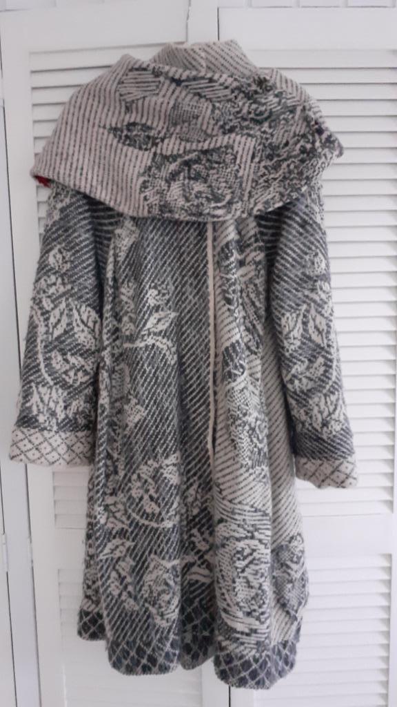 Mooie stijlvolle winterjas Ivko, Kleding | Dames, Jassen | Winter, Gedragen, Maat 36 (S), Overige kleuren, Ophalen of Verzenden