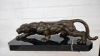 BRONZEN BEELD / PANTER OP MARMEREN VOET, Ophalen of Verzenden, Wild dier, Beeldje of Figuurtje