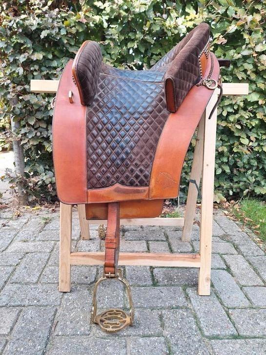 Spaans/ Portugese zadels, Dieren en Toebehoren, Paarden en Pony's | Zadels, Zo goed als nieuw, Dressuur, Ophalen of Verzenden