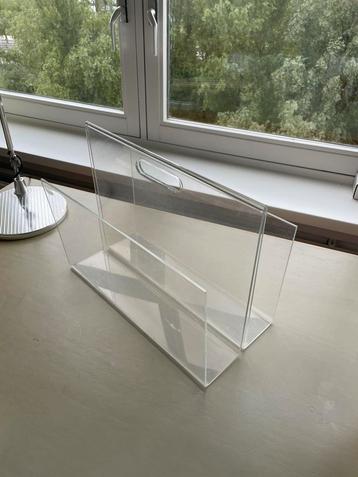 Plexiglas lectuur bak voor magazines vintage  beschikbaar voor biedingen