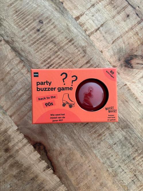 HEMA Party Buzzer Game - Back to the 90s, Hobby en Vrije tijd, Gezelschapsspellen | Bordspellen, Zo goed als nieuw, Een of twee spelers