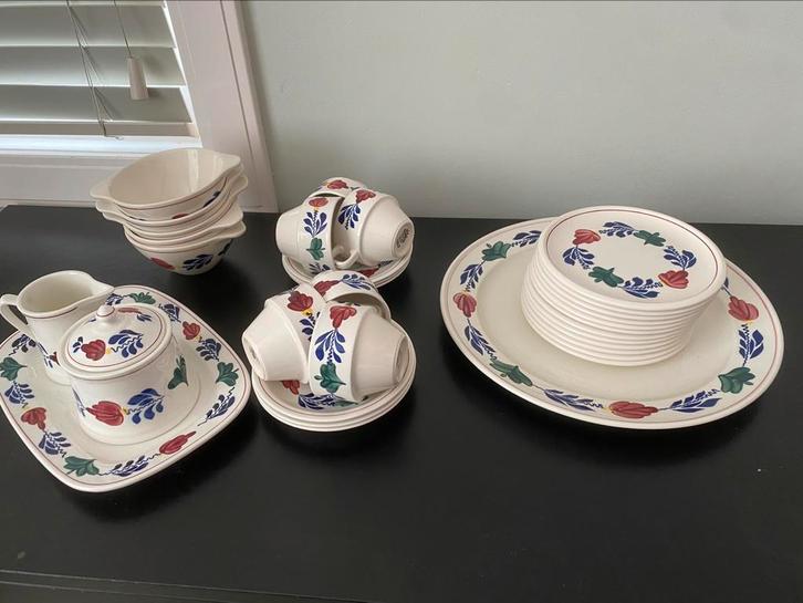 Boerenbont servies, Huis en Inrichting, Keuken | Servies, Zo goed als nieuw, Kop(pen) en/of Schotel(s), Boerenbont, Aardewerk