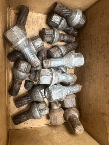 10.9 x 4 - plus antidiefstal - wielbouten beschikbaar voor biedingen