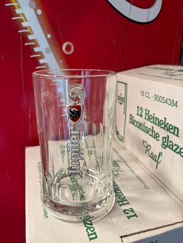 Jupiler glazen beschikbaar voor biedingen
