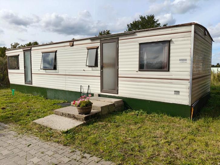 Nette gezellige stacaravan met pelletkachel te koop, Caravans en Kamperen, Stacaravans, Ophalen